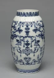 Vaso, fábrica de porcelana de Saint Cloud, c.1695-1700