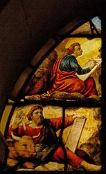 Charnier-2 da janela que descreve os evangelistas com o milagre do anfitrião: St Luke e St John