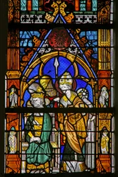 Janela w19 representando St Thomas Becket e Henry II discordam