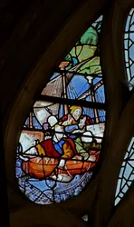 Janela w21 representando Cristo leva São Pedro a andar sobre a água - um detalhe