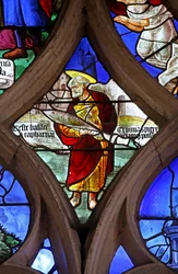 Janela w2 representando St Peter transporta um peixe - para entrar em Capernium