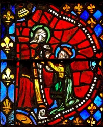 Janela w6 representando uma cena da vida da Virgem Maria: Joseph pede o perdão da Virgem Maria