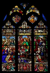 Janela w6 representando a Natividade com pastores; doadores Gaspard de Coligny e esposa e santo padroeiro