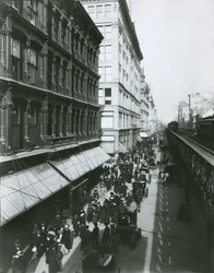Sexta Avenida entre as ruas 23 e 18, em Nova York