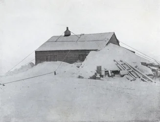 A cabana em Cape Adare, c1911, 1913