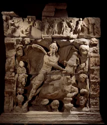 Gallo Roman Art: alívio retratando Mithra, o deus da luz, com o touro. De um templo de Mithraeum. 50 AC-100 DC. Metz. Museu de Belas Artes.
