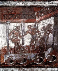 Cena de pisar uvas em uma cuba. (mosaico, fim 2, início do século 3)