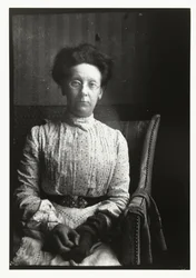 Retrato de Margaretha Breitner, irmã da fotógrafa