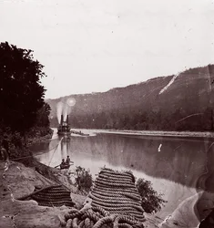 Transporte dos EUA em Rapids, Rio TennesseeThe Suck - Rio Tennessee abaixo de Chattanooga..., ca. 1864.