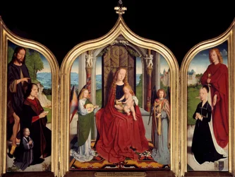 Tríptico da família Sedano: no centro a Virgem e o Menino entre dois anjos musicais, à esquerda João de Sedano e seu filho apresentado por São João Batista, à direita sua esposa e São João evangelista. Quadro de Gerard David