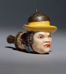 Um retrato de Meissen com uma tigela de cachimbo do bobo da corte Frohlich, c.1742 (porcelana)