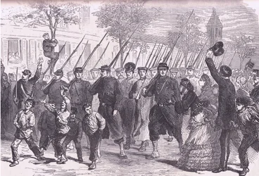 Chegada em Paris dos prisioneiros prussianos após a batalha antes de Bagneun, Cassells História da Guerra entre a França e a Alemanha publicada por Cassell and Company Limited, c.1890 (litho)