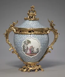 Vaso coberto, fabricado por Meissen Porcelain Factory, Alemanha, 1749