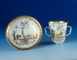 xícara de porcelana e pires Meissen