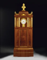 Relógio de órgão musical, final do século 18 (ormolu e mogno montado em latão)
