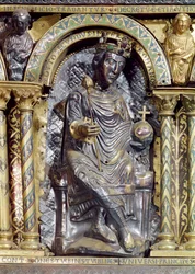 Otto II (955-83), Sacro Imperador Romano, detalhe do Santuário do Imperador Carlos Magno (742-814), 1215 (esmalte dourado e champleve)