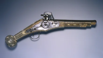 Pistola de caça com bloqueio de rodas