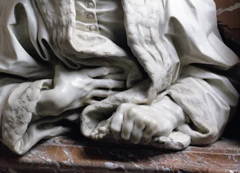 Busto de Gabrielle Fonseca, médico do papa Inocêncio X, pormenor das mãos a agarrar a veste, da Capela Fonseca, pormenor em mármore de 96874