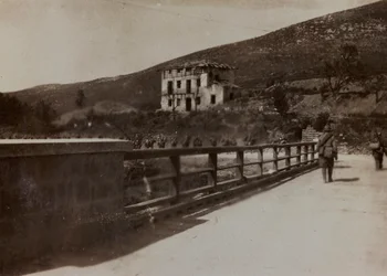 Álbum «Imagens de Guerra II»: soldados italianos em Val Chiusone, perto de Podsenica, 09/1917