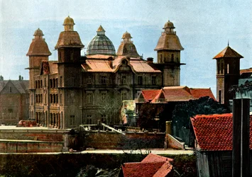 Palácio do ex-primeiro ministro e quartel dos fuzileiros navais, Madagascar, final do século XIX.