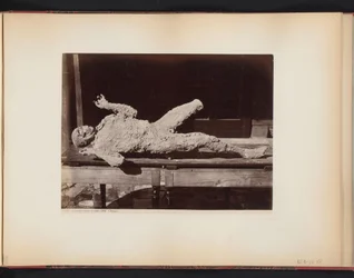 Pessoa mumificada em Pompeia, Itália
Impronte umane trovato 1868 (Pompei (título sobre o objecto)