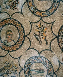 Detalhe do piso da primeira Basílica Cristã de Aquileia, Udine