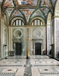 A loggia de Amor e Psyche, no lado oeste de Villa la Farnesina, no térreo. por volta de 1517