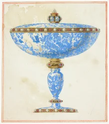 Prato coberto de lápis com suporte