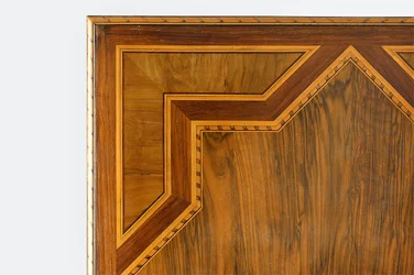 Tampo da mesa, detalhe