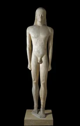 Arte grega: estátua de um kouros, escultura de um jovem do período arcaico (650-500 a.C.), 530-520 a.C. De Melos. Dimensões: 1,94 m. Atenas, Museu Arqueológico Nacional