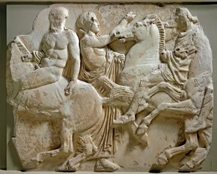Arte grega: friso "cavaleiro" do partenon. Meias de mármore em relevo. 447-432 AC. Athenes, Museu da Acrópole
