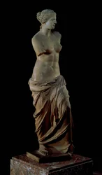 Vênus de Milo, grego, período helenístico, c.100 aC (mármore) (vista frontal ver 14152)
