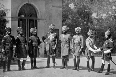 Cavaleiros indianos, 1896