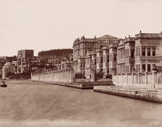 Palácio Dolmabahçe e Embaixada Alemã