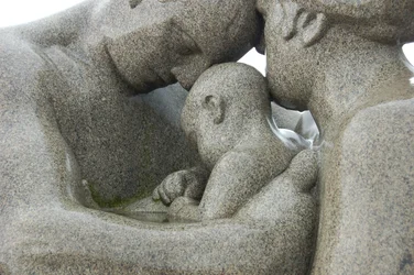 Esculturas em Vigeland Sculpture Park (foto)