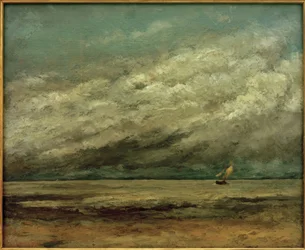 Barco à vela perto da costa, céu tempestuoso