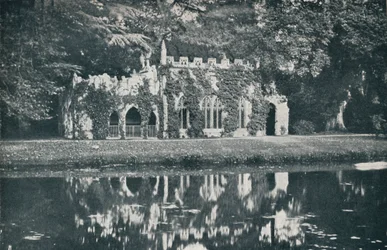As ruínas de Frogmore, c1899, 1901