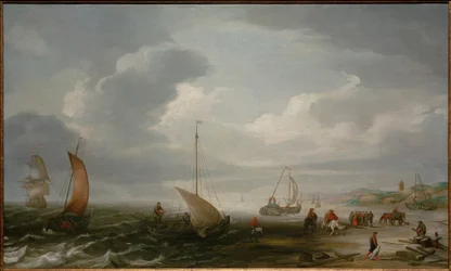 Praia de Egmond an Zee com pescadores descarregando suas capturas