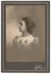 Grace Hughes, c. 1900 (foto)