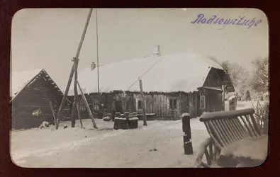 Primeira Guerra Mundial: a "Ucrânia nos anos 1914-1916 durante a invasão do exército alemão". Vista com neve (foto a p/b)