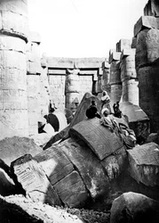 Interior do templo, Karnak, Nubia, Egito, 1887