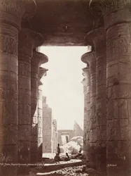 Tebas, Templo do Ramesseum, Interior do Salão Hipostilo, década de 1870.