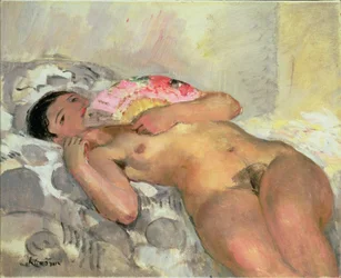 Mulher nua com um leque