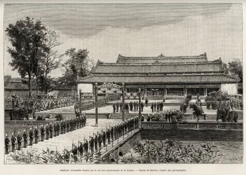 Audiência solene dada pelo Rei Dong Khanh (1864-1889) Imperador de Annam aos representantes da França na cidade imperial de Hue (Vietname). Gravação de Thiriat, para ilustrar a história "Trente mois au Tonkin" do Dr. Charles Edouard Hocquard (1853-191