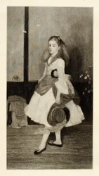 Miss Alexander (Rapariga de Branco)