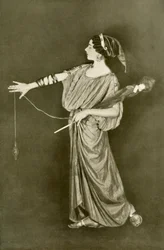 Uma Mulher do Povo, Século V, BC, 1924.