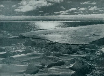 Luar no pacote, c19101913, 1913