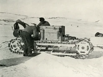 Um dos trenós, 1911, 1913