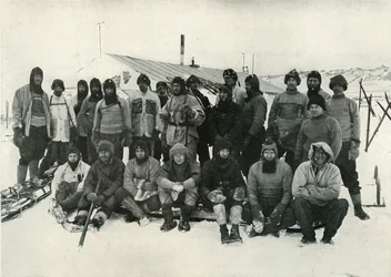 A festa principal em Cape Evans depois do inverno, 1911, 1913