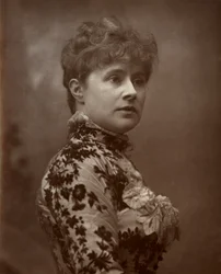 Alice Lingard, atriz e cantora britânica, 1884